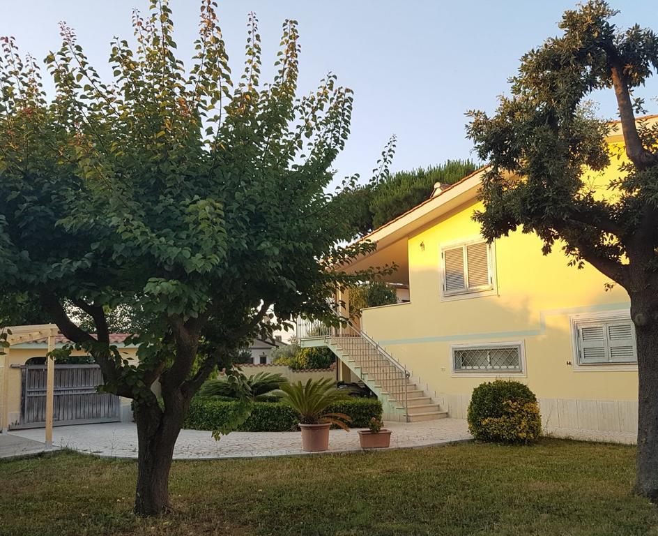 Clock'S House Hotel Fiumicino Buitenkant foto